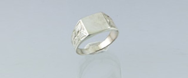 Consejos para limpiar tus anillos de plata