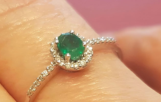 Luce nuestras joyas con piedras preciosas este verano